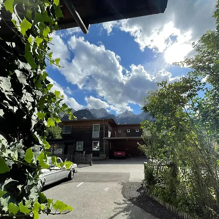 Max 231 Apartmán